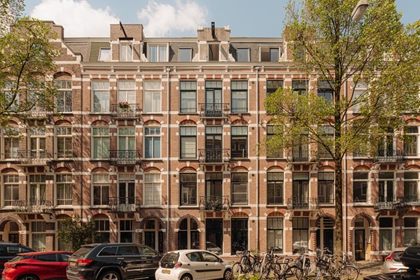 For sale: Tweede Helmersstraat 36H, 1054CK Amsterdam